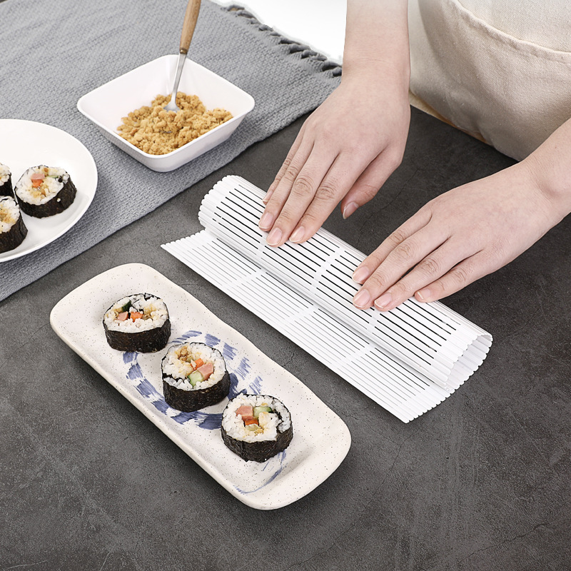 SANADA Japan imported sushi curtain DIY rice ball mold cooking thin roll bamboo curtain sushi seaweed rice wrapping tool