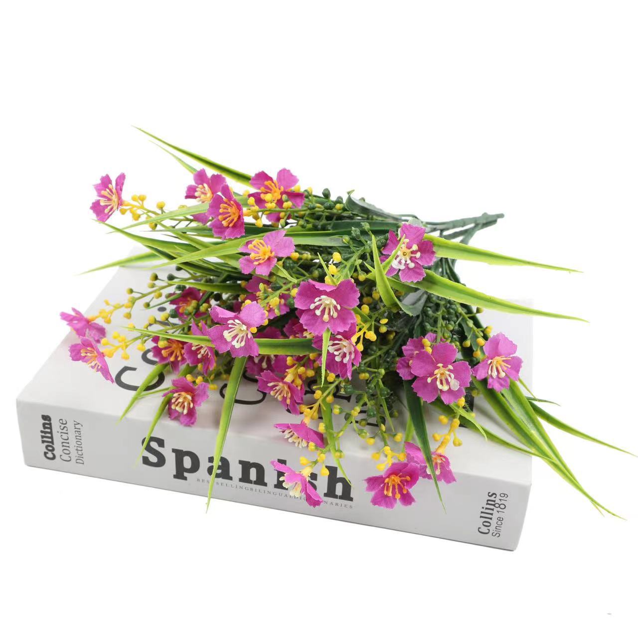 Simulación de plantas acuáticas plástico hierba de primavera flor violeta serigrafía hierba de primavera de cinco cabezas pequeña margarita flor falsa accesorios decorativos al por mayor