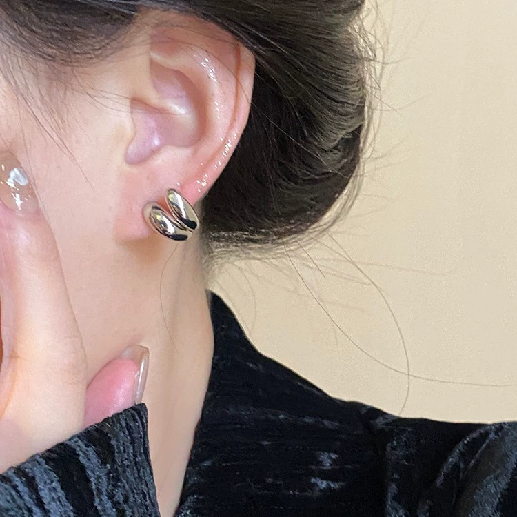 Korean ear clips, small earrings, no pierced ears