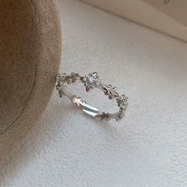 项链;戒指;耳钉