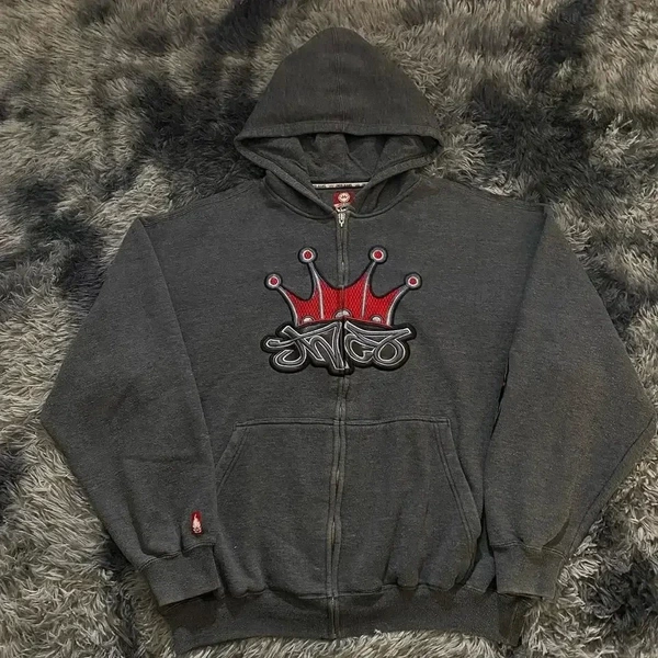 Crown embroidery