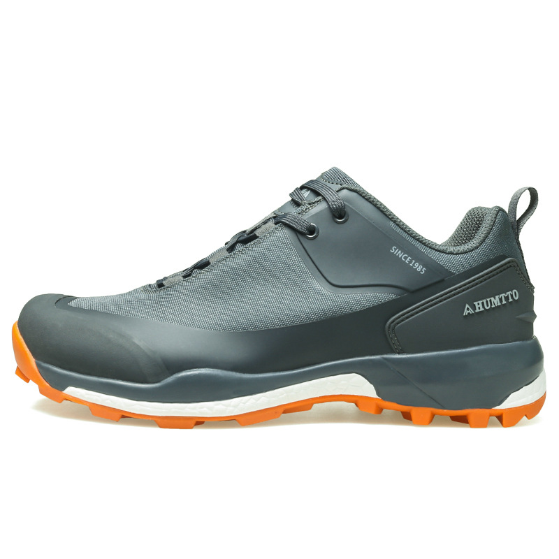 Zapatos de senderismo para hombres en la primavera de 2025, zapatos deportivos ligeros y transpirables, zapatos casuales de fondo suave, zapatos antideslizantes para hombres al aire libre