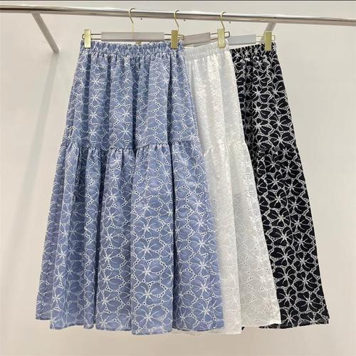 Korean all-match temperament cotton skirt with exquisite embroidery and hollow stitching with A-line large skirt and umbrella skirt. Summer style for women.