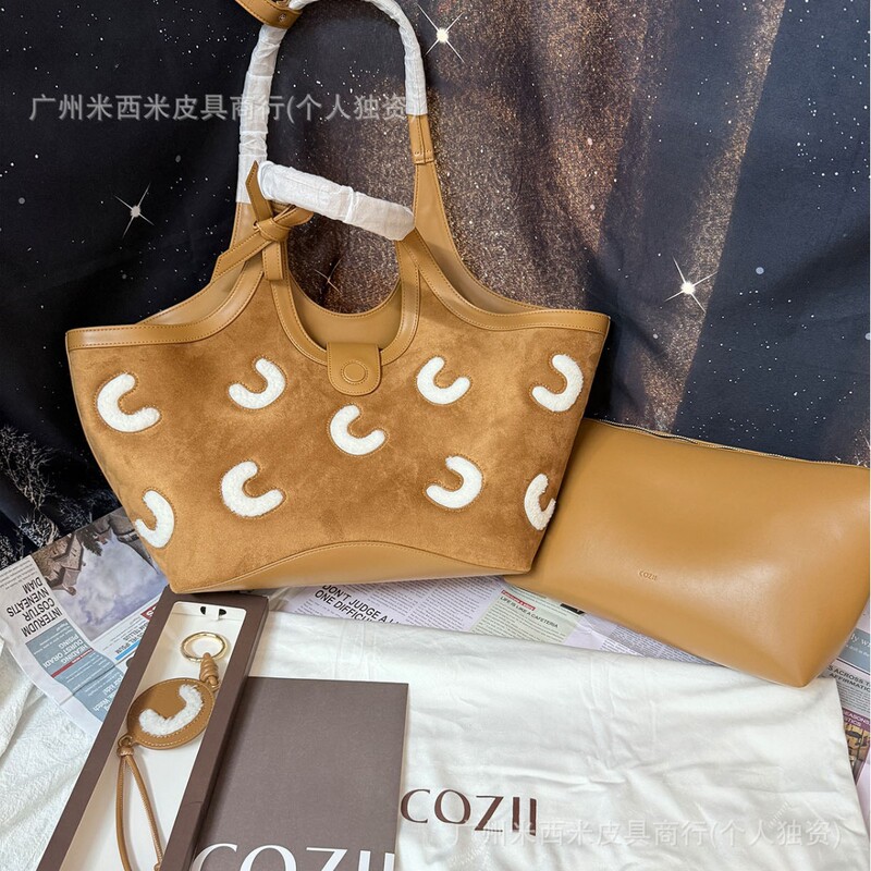 Popular Popular Cc Bag for Women Spring and Summer 2025 New Niche Design Crossbody Bag for Women Korean Style Tote Bag