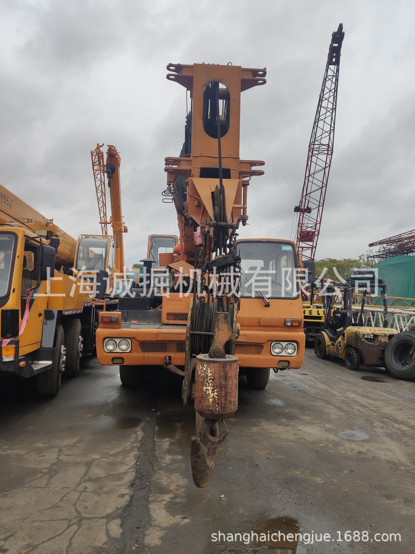 出售多田野，加藤，神刚25吨，50吨汽车吊，越野吊，二手起重机