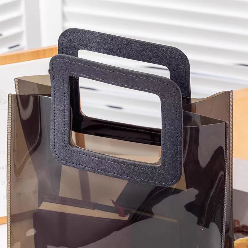 Bolsa de mano Bolsa de regalo Bolsa de regalo de alta calidad negra Bolsa de embalaje de caja de regalo de plástico pvc Bolsa de regalo de mano image 5