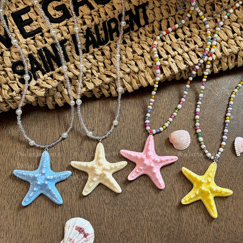 Vacation Style ~ Dopamine-Colored Long Starfish Necklace for Women, Beach Clavicle Chain, Niche Design, Versatile Neck Chain