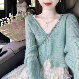 温柔风湖绿色针织衫衫v领设计感女春夏甜美镂空钩花防晒空调开衫