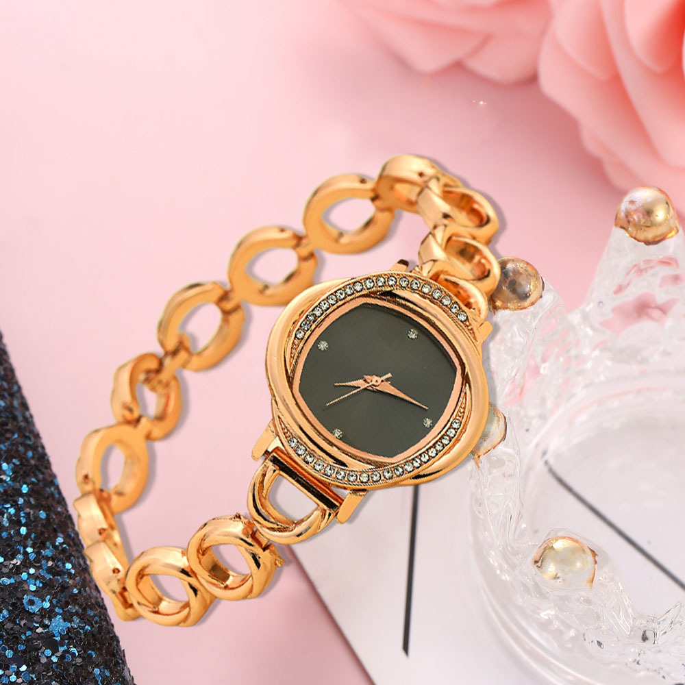 Temperamento cadena de mano reloj de mujer estudiante versión coreana simple casual punto diamante tendencia moda 2024 nuevo estilo Mori mujer