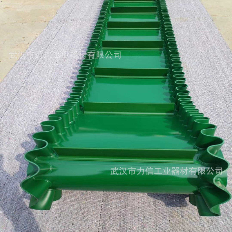 厂家批发裙边输送带工业车间流水线传送带防滑裙边挡板皮带现货