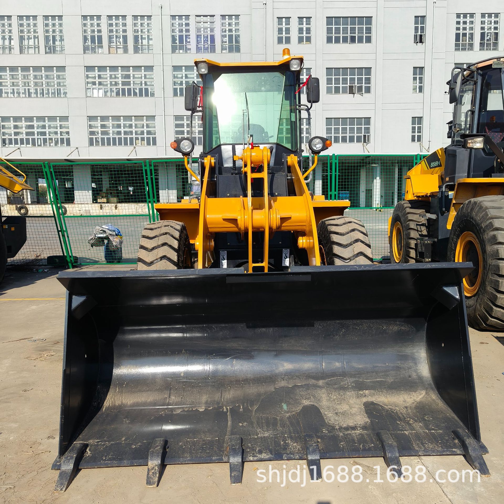 二手装载机出售 柳工835大型铲土机械 九成新包邮