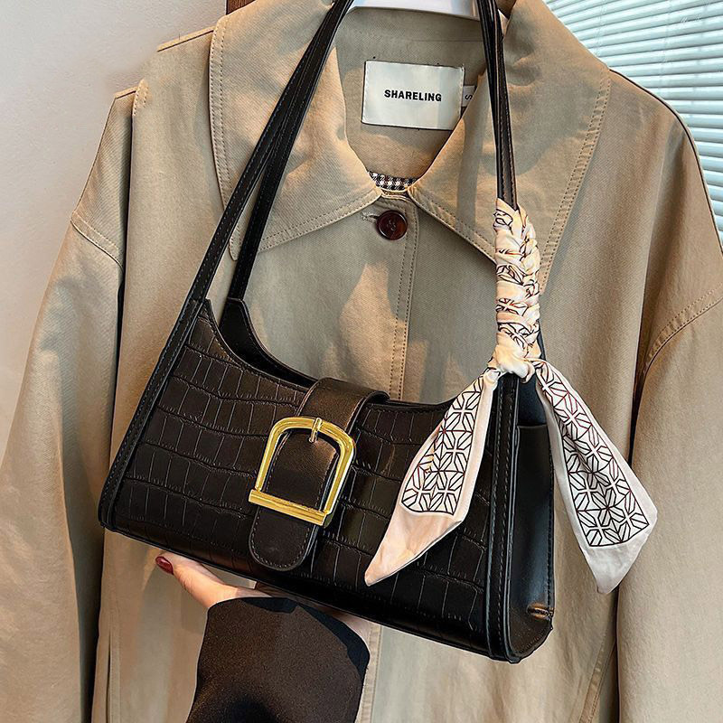 Spot High-End Niche Design Bags for Women 2024 New Versatile Fashionable Shoulder Armpit Bag Burst Baguette Bag Spot High-End Niche Design Bags for Women 2024 New Versatile Fashionable Shoulder Armpit Bag Burst Baguette Bag