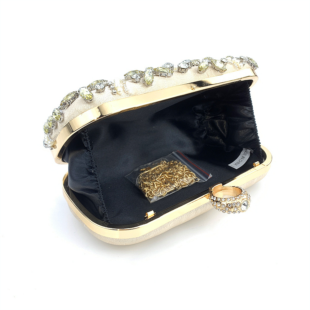 MAC013 Luxury Handbag with Diamond Cheongsam Design from Mariam's Collection6