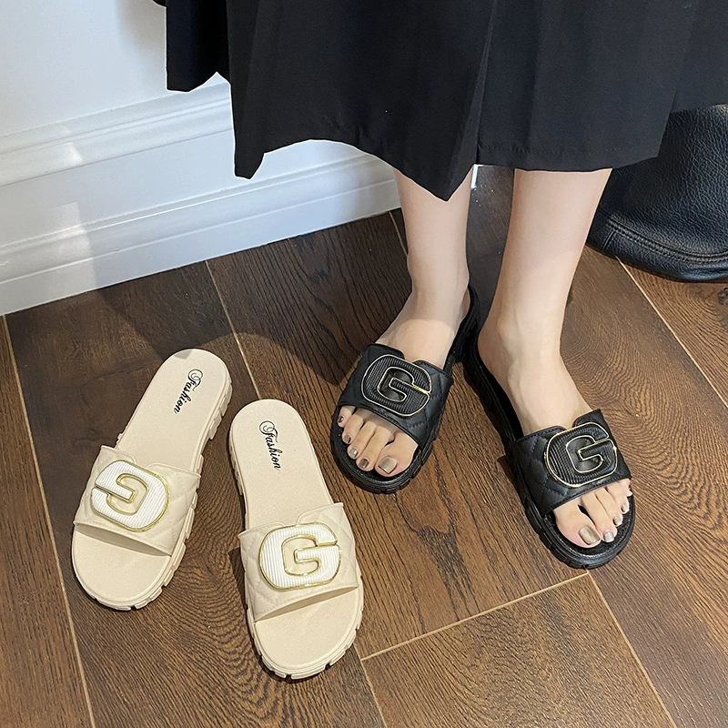 Chanel Style 2024, новые стильные тапочки, женские летние уличные модные шлепанцы с нескользящей мягкой подошвой и пряжкой, пляжная обувь, трансграничная