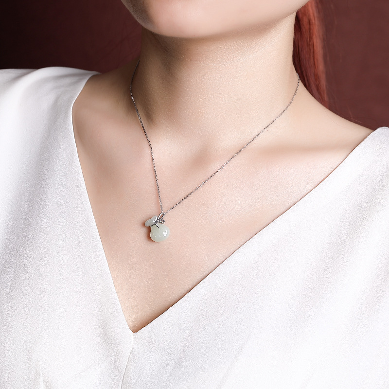 Mặt dây chuyền ngọc bích Hetian bạc S925 hình con nai phong cách Trung Quốc cao cấp — Mặt Dây chuyền đơn (không có dây chuyền)