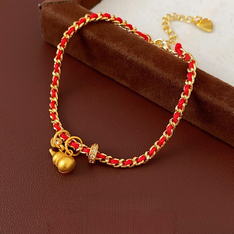 New Chinese-Style Zircon Heart-Shaped Gourd Red Rope Braided Bracelet for Women, Exquisite and High-End Feel, Light Luxury Retro Style Hand Jewelry New Chinese-Style Zircon Heart-Shaped Gourd Red Rope Braided Bracelet for Women, Exquisite and High-End Feel, Light Luxury Retro Style Hand Jewelry