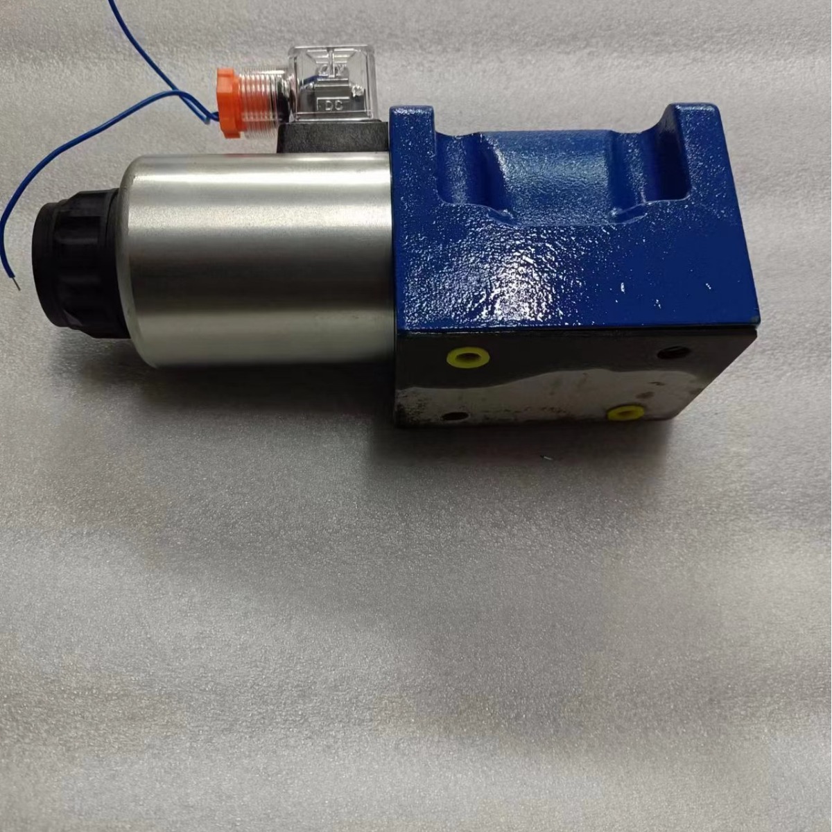 4WE10C6X/0EW220RZ4,4WE10C6X/OFEG24NZ4,电磁换向阀