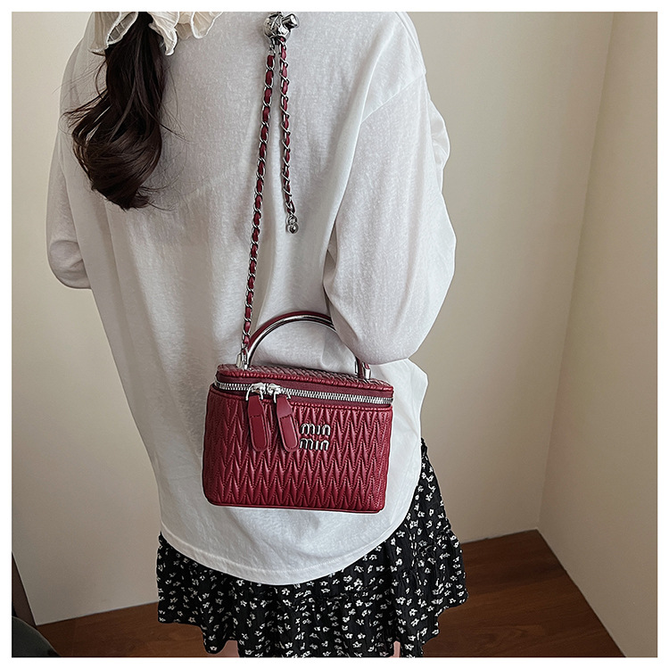 Soft surface pleated bucket bag for women, 2025 new style hand-held hard shell cosmetic box bag, crossbody single-shoulder mobile phone bag undefined