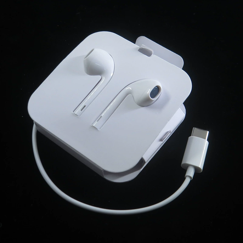 EarPods (Apple) i15 USB‑C wired earphones with mic and inline controls, compatible with iPhone 15
