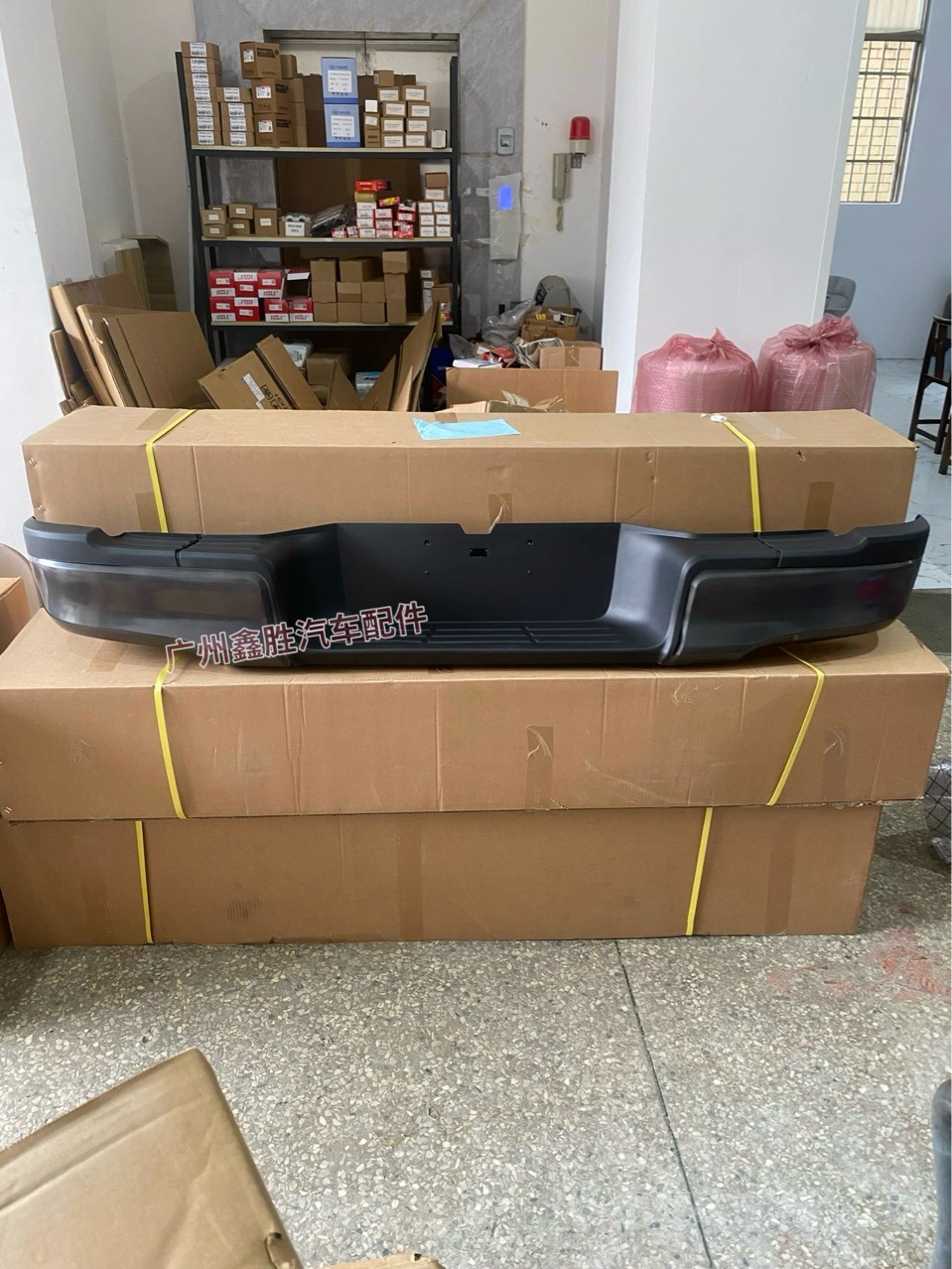Suitable for Toyota Hilux Revo 16-24 Rear Bumper Assembly, Rear Bumper, Rear Bumper Pedal
