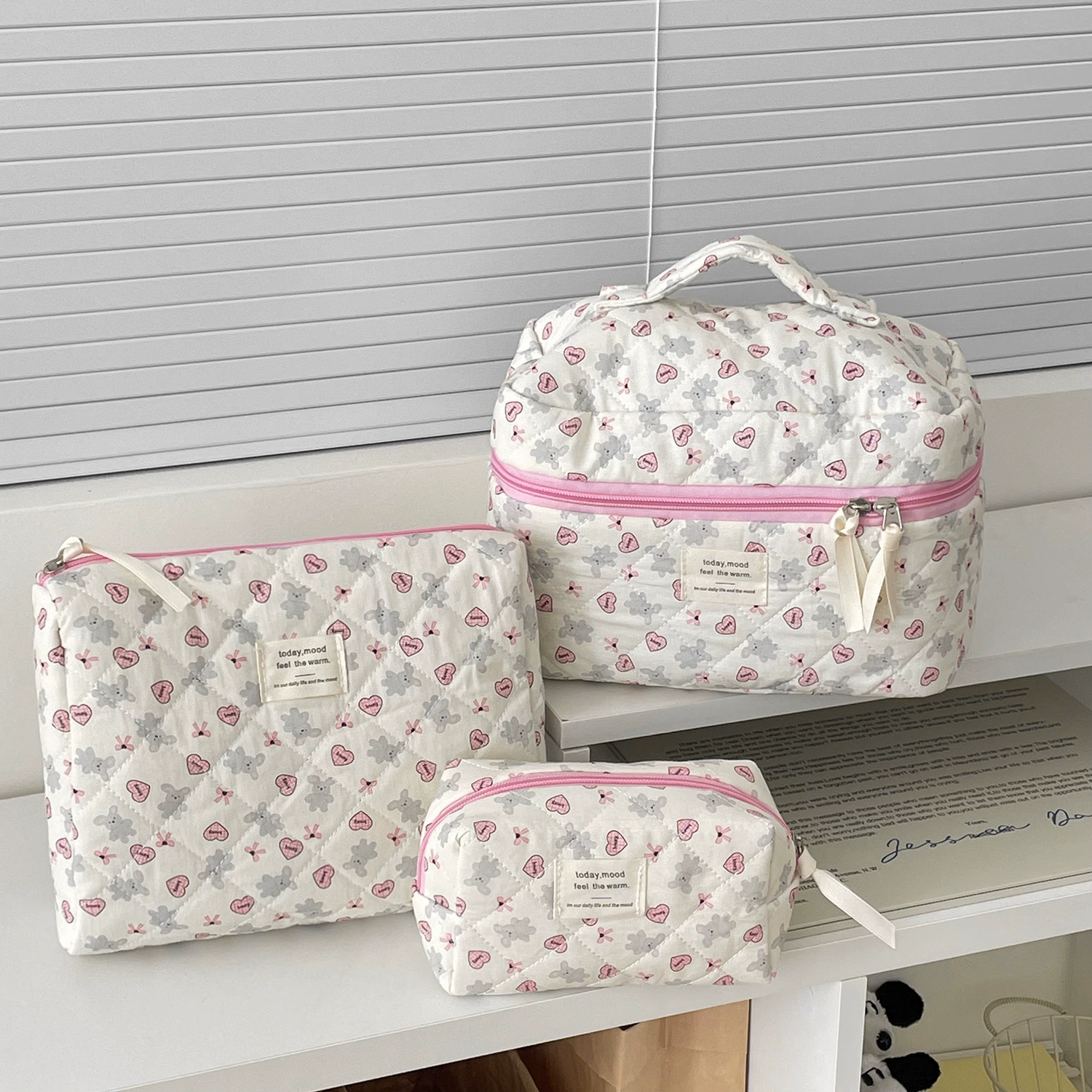 Capacious cosmetic bag with bow, handheld soft organizer bag, flowered