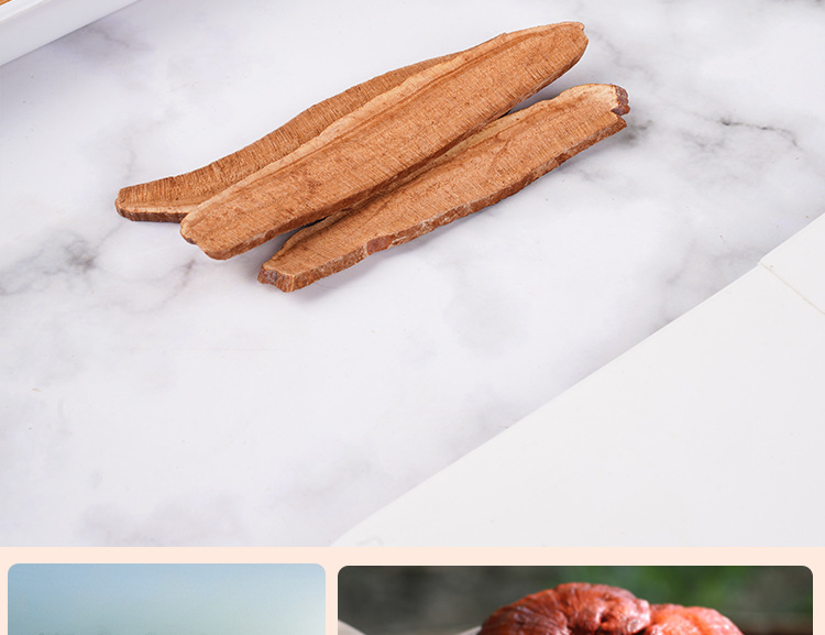 Reishi Mushroom Slices (Ganoderma lucidum) — Dried Red Reishi Ling Zhi 40g Jar in use