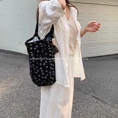 2025新款韩风自留款碎花斜挎帆布包小众包单肩斜挎包慵懒风女包