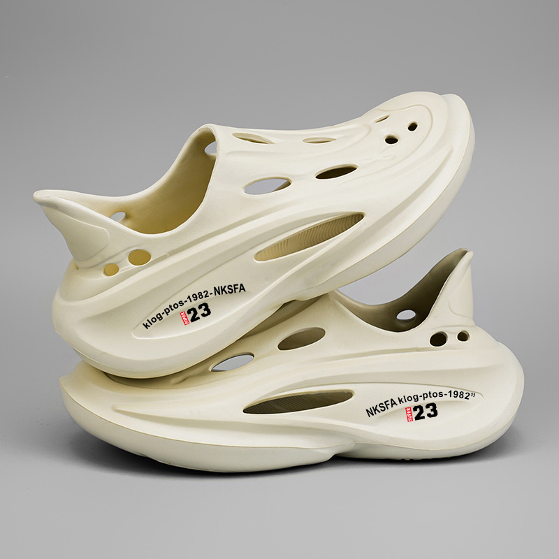 Zapatos transfronterizos de gran tamaño con agujeros para hombres, uso exterior de verano, antideslizante, Baotou, sandalias de playa con sentido de la mierda para hombres