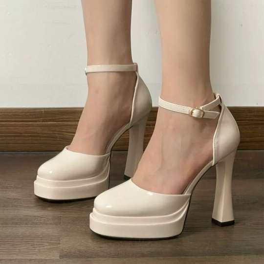 One-word High Heels Women's Small Thick Heel Shoes Bridesmaid Shoes 2025 Platform Barbie Shoes Mary Jane Shoes