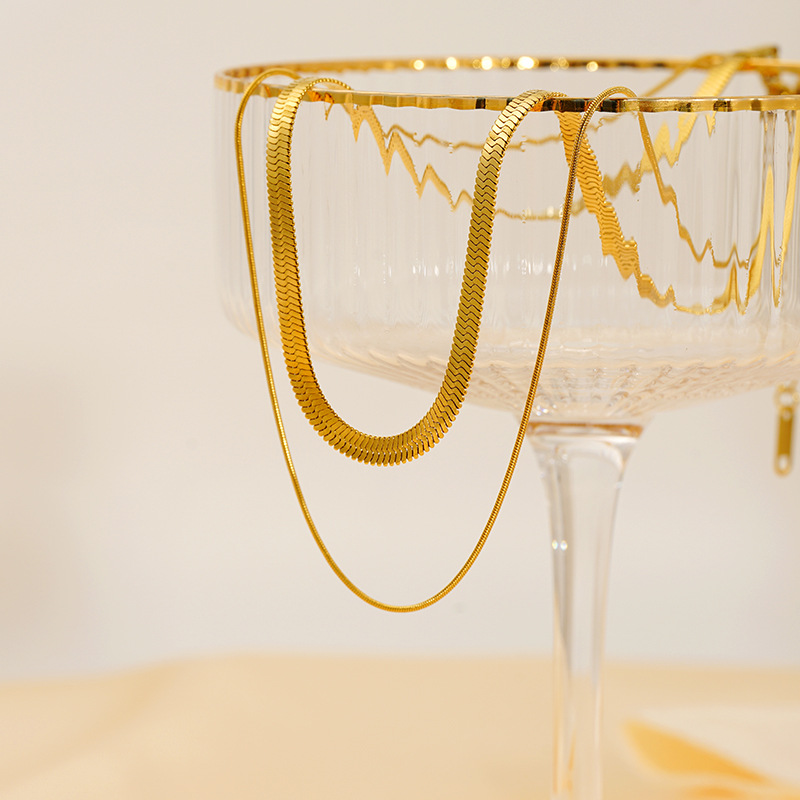 New Versatile Elegant Collarbone Chain Fashion Women's Accessories Multi-layer Stacking Titanium Steel Necklace Women_voghion.com