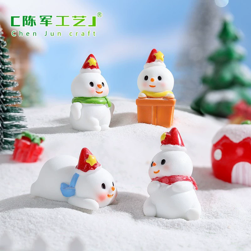 Cartoon cute doll, decorations with accessories, table accessory, micro landscape, DIY decoration