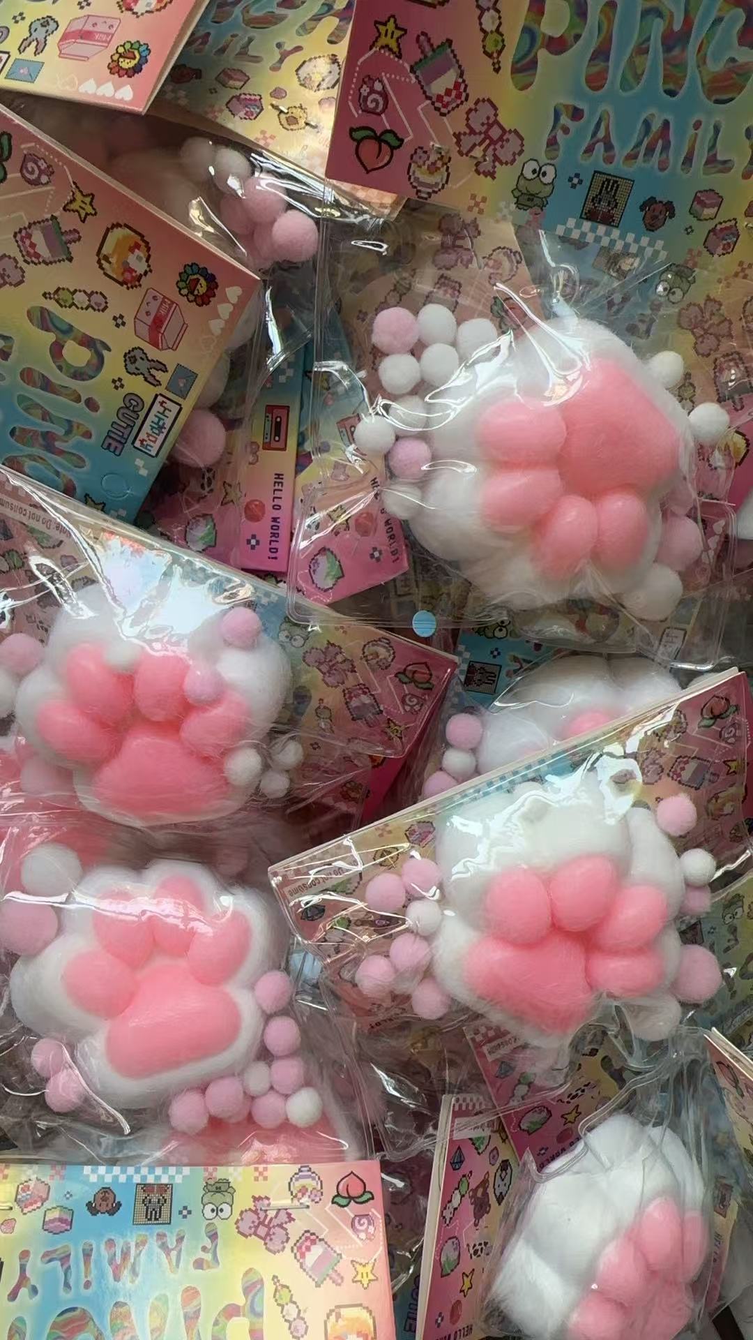 Large flocked cat claw-(white)