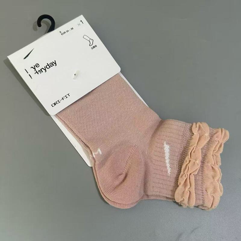 Sports Socks for Women Suwannaike Cotton Sweat-Absorbent Breathable Dri-Fit Anti-Odor Short Socks Trendy Pleated Edge Couple Style Sports Socks for Women Suwannaike Cotton Sweat-Absorbent Breathable Dri-Fit Anti-Odor Short Socks Trendy Pleated Edge Couple Style