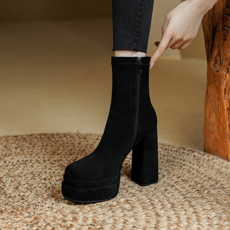 프랑스 스타일 작은 발목 부츠 하이힐 얇은 부츠 두꺼운 굽 방수 테이블 마틴 부츠 여성용 2023 스커트와 새로운 스타일 짧은 부츠