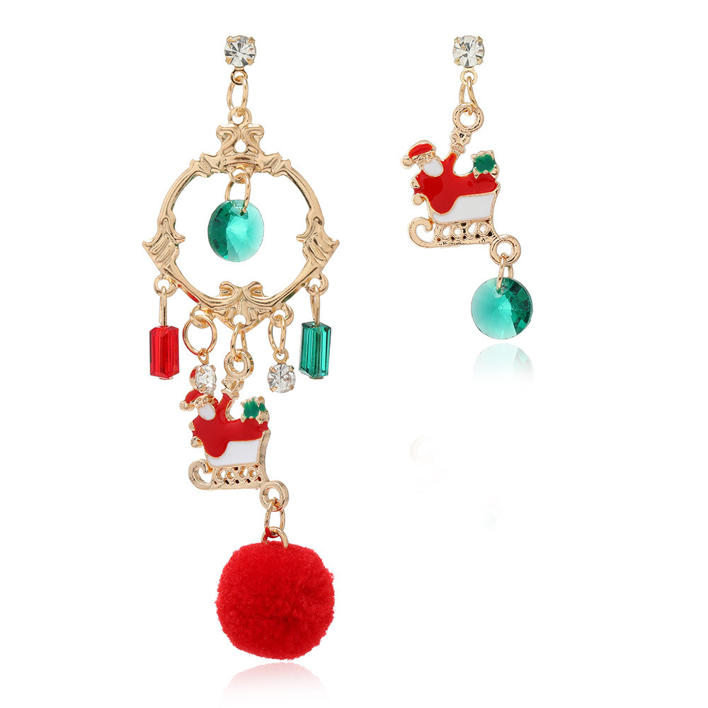 Creative asymmetrical earrings