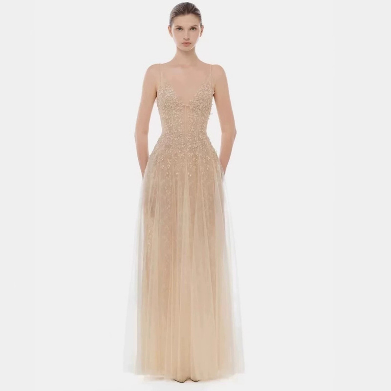 Vietnamese French-Style Apricot-Colored Heavy Lace Suspender Dress, Light Luxury Socialite Style Birthday Party Gown, Long Dress Vietnamese French-Style Apricot-Colored Heavy Lace Suspender Dress, Light Luxury Socialite Style Birthday Party Gown, Long Dress