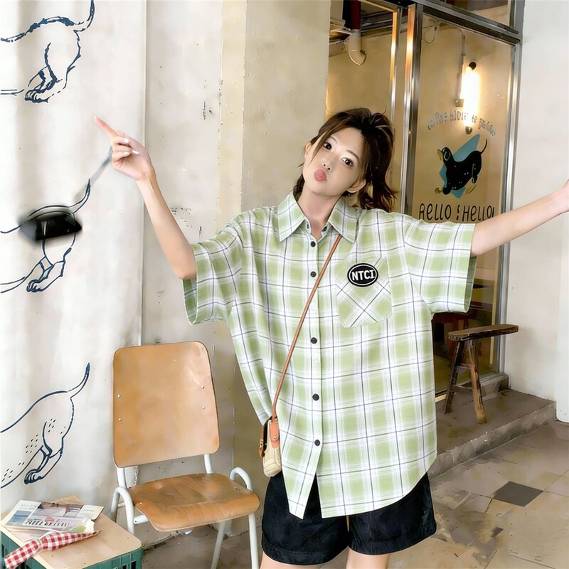 Japanese-Style Green Plaid Print Short-Sleeve Shirt for Women, Summer Design, Niche 2026 New Casual Top