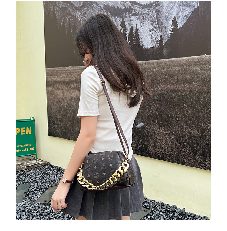 Xiaoxiangfeng handbag 2023 new mobile phone bag crossbody bag women's large capacity cosmetic bag printed shoulder bag_voghion.com