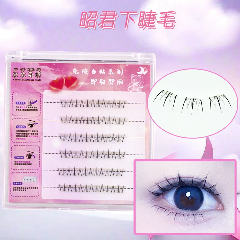 Capacious self-adhesive false eyelashes for eyelashes