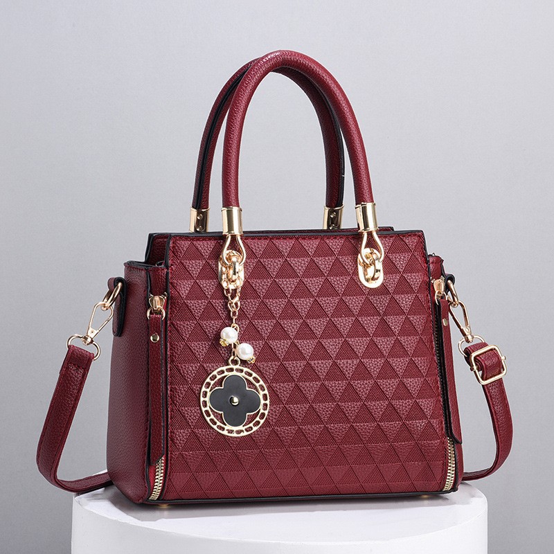 Bolsos de mujer 2024 primavera nuevo bolso de mujer de gran capacidad moda atmósfera textura simple bolso de mensajero de un solo hombro