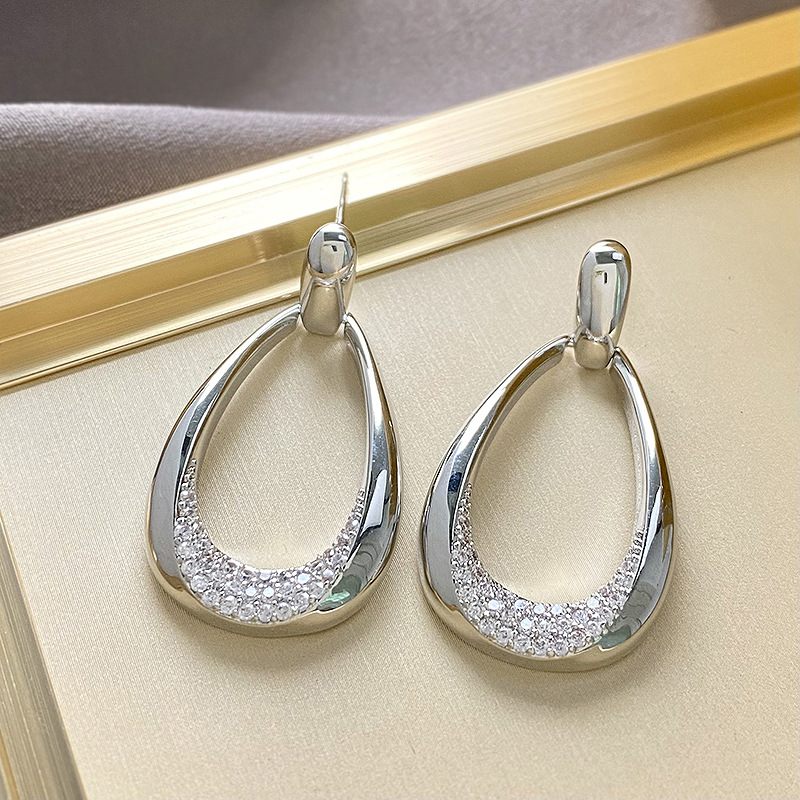 1 Pair Exaggerated Simple Style Water Droplets Inlay Copper Zircon Drop Earrings display picture 5