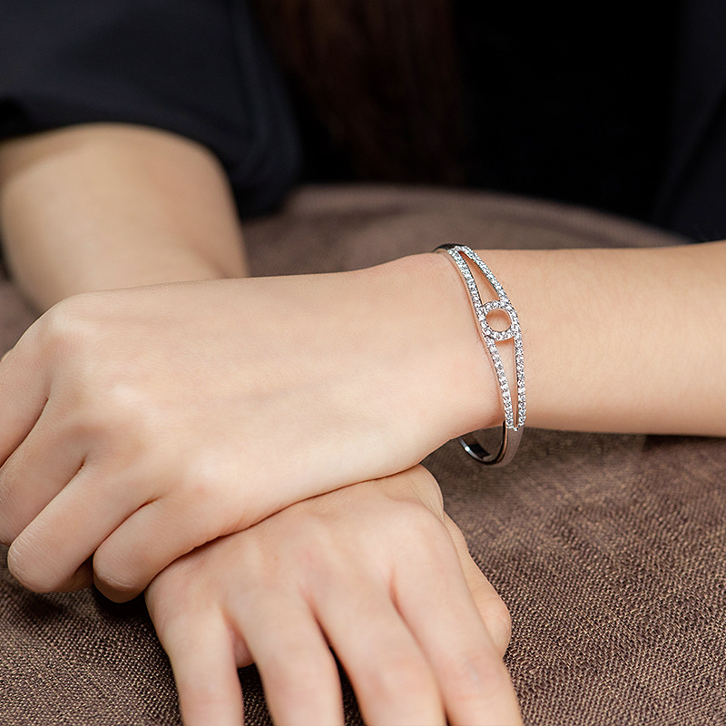 Joyería Xuping Europeo y Americano fuente transfronteriza simple pulsera geométrica personalidad de la moda blanco chapado en oro temperamento pulsera