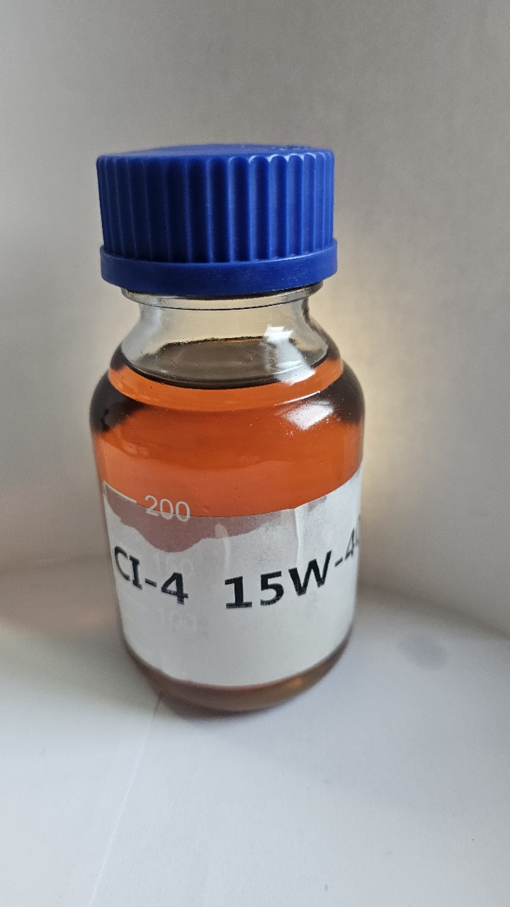 高品质润滑油柴油发动机机油CI-4/15W40柴油机油国标产品重卡