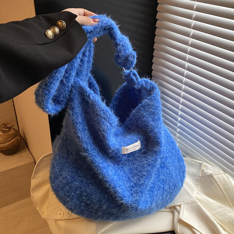 Capacious trend small design fashionable shoulder bag