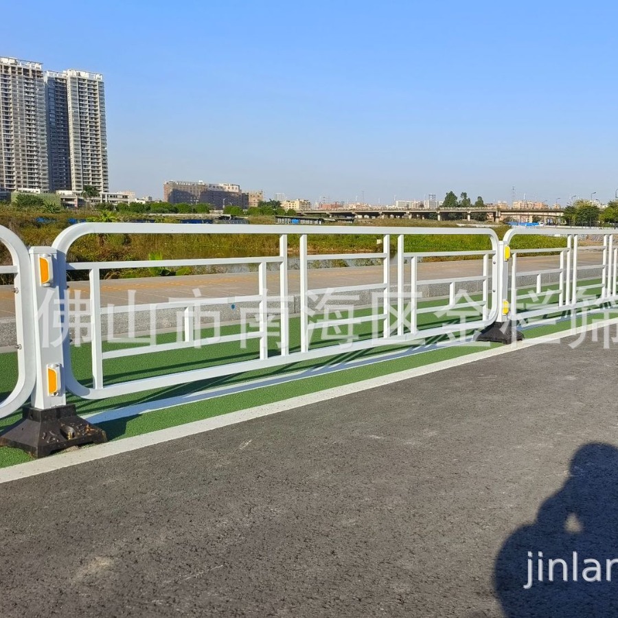 生产直供佛山市政护栏 公路护栏生产安装一站式服务