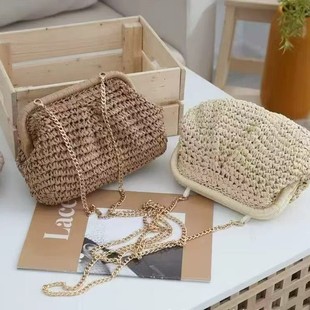 �ݾ��r��朗l�����U�Նμ��2025�����¿�С��Ů�����e�A��б���