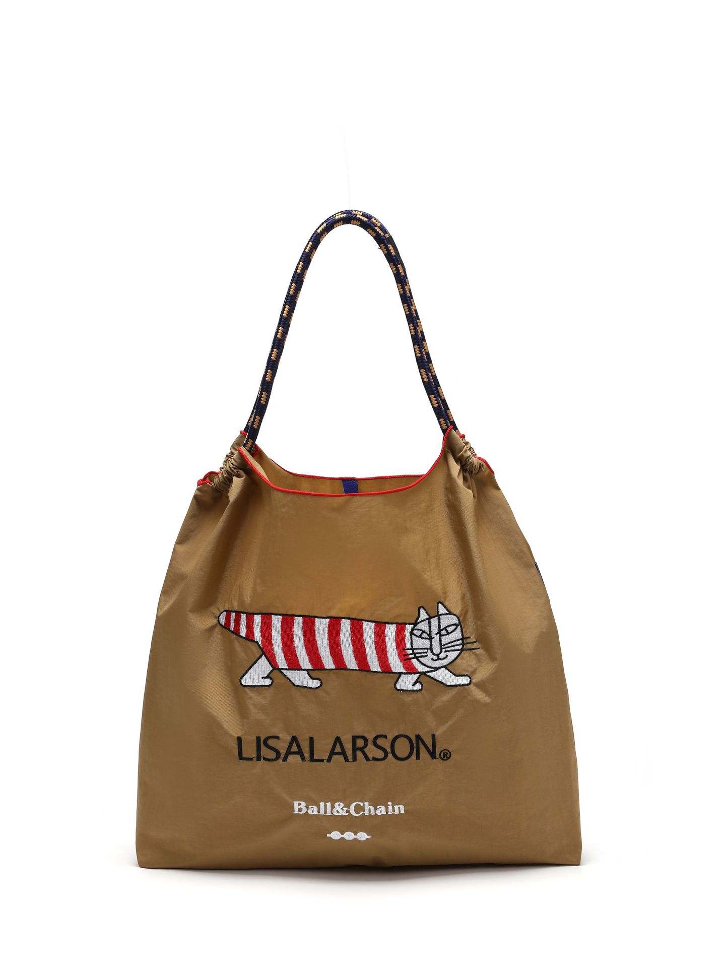 카키색 줄무늬 고양이