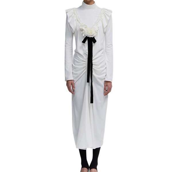 Fashionable white summer design three dimensional dress