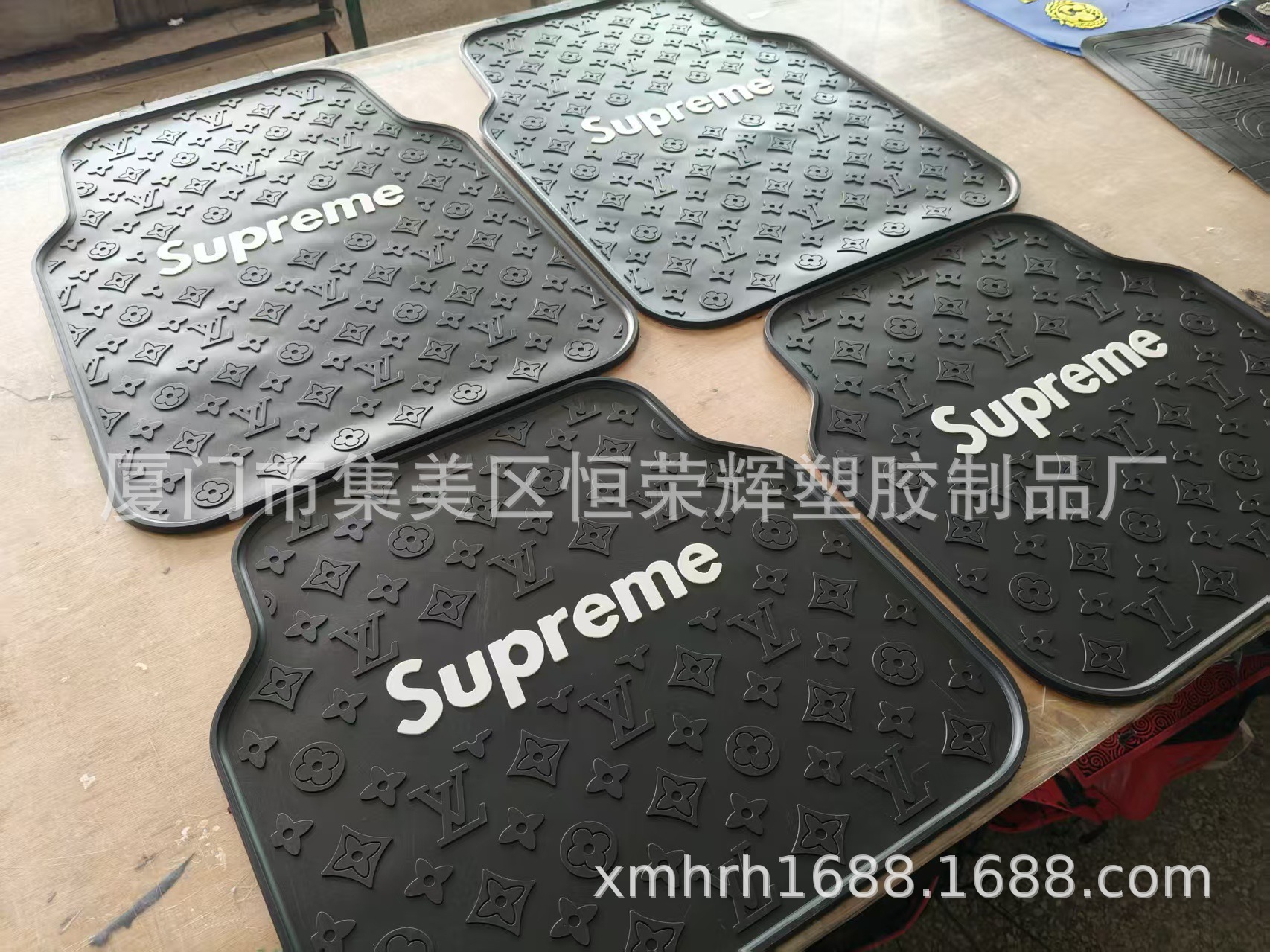 General Motors Car Floor Mats Trendy Brands Lv/Supreme/Gucci Latex Eco-Friendly Non-Slip Wear-Resistant Floor Mats