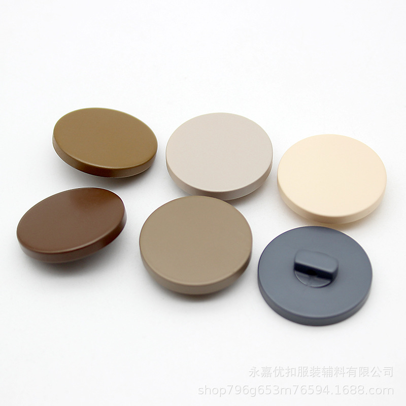 Plana pintada redonda de alta pierna botón abrigo resina rompevientos abrigo botón traje hebilla gemelos en stock al por mayor